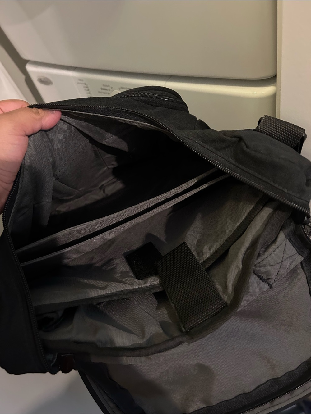 Jansport Black Shoulder Backpack Bag - Picture 3 of 3